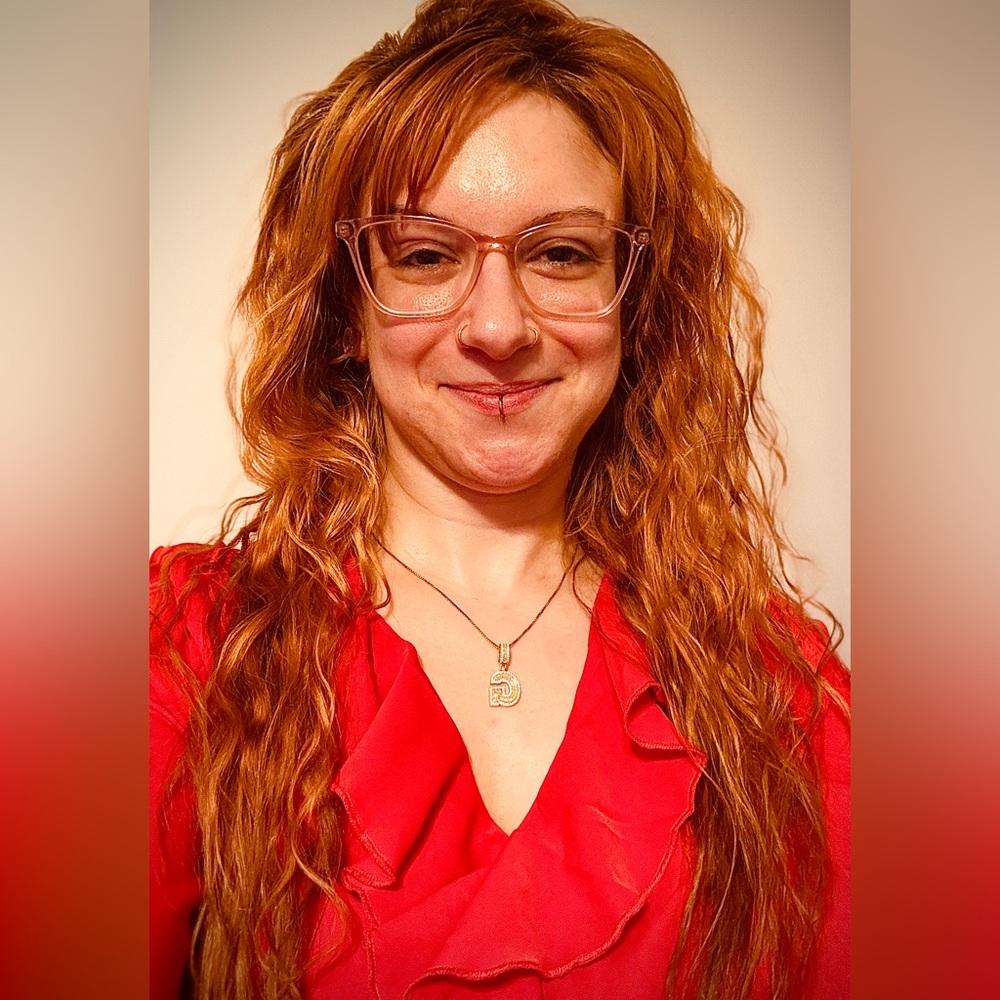 Meet your Posher, Danielle